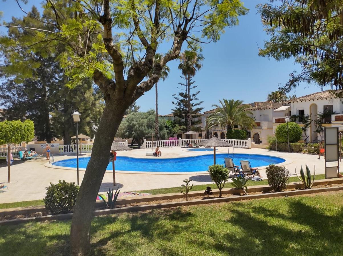 El Mirador, Villamartin, Cot To Hire, Wifi, Pool, Parking Екстериор снимка